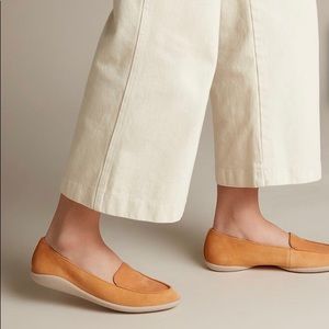 Clarks Dana Rose flats